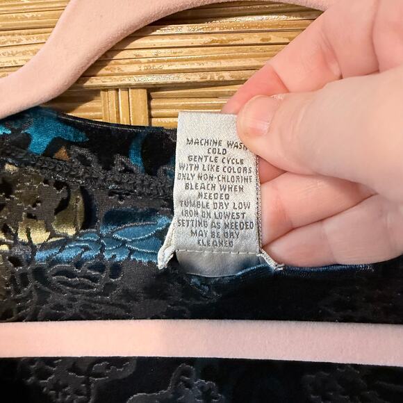 Chico’s Burnout Velvet Floral Top Size 1 M Teal Black Long Sleeve phoebe buffet - Picture 4 of 8